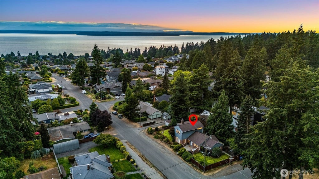 Photo of 12703 4th Avenue NW, Seattle, WA 98177 (MLS # 2586036)