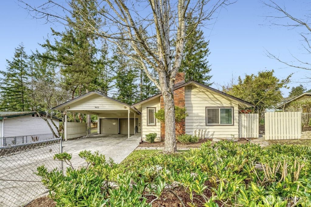 Photo of 9632 S 216th St St, Kent, WA 98031 (MLS # 2472779)