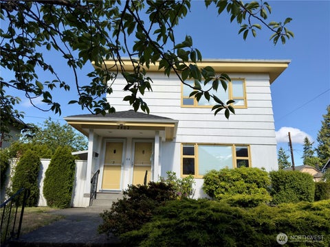 Photo of 2402 1st Avenue N, Seattle, WA 98109 (MLS # 2538535)