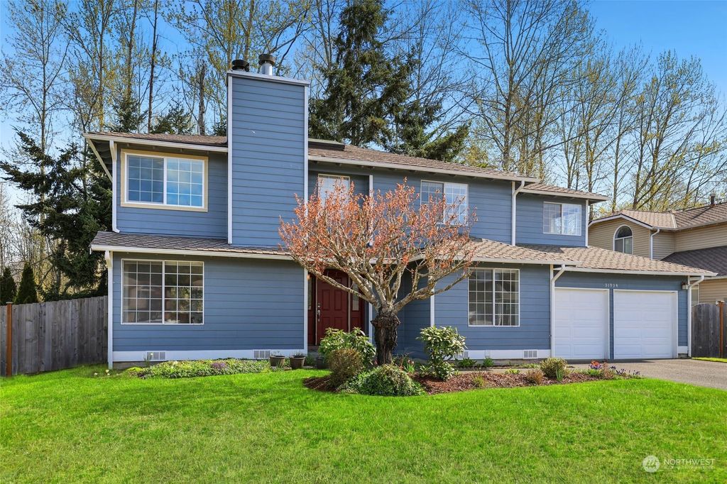 Photo of 31934 14th Way SW, Federal Way, WA 98023 (MLS # 2218189)