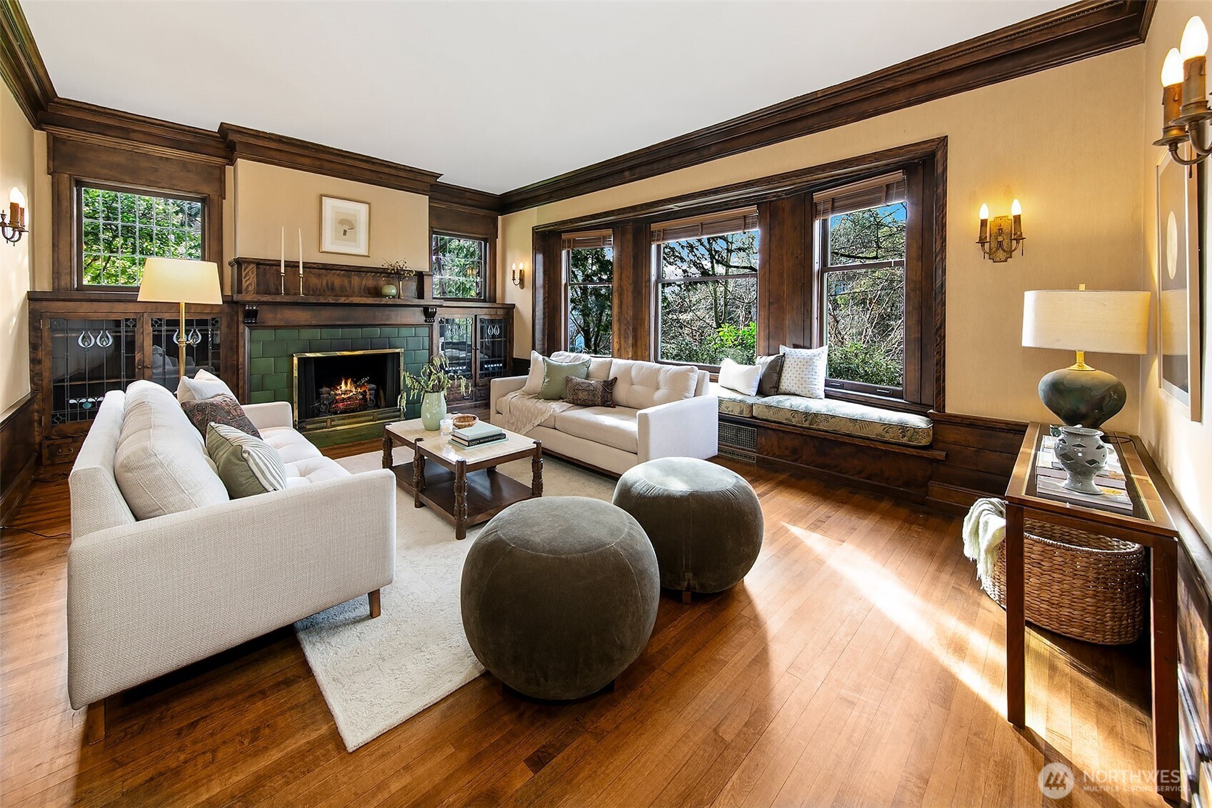 942 Harvard Avenue E