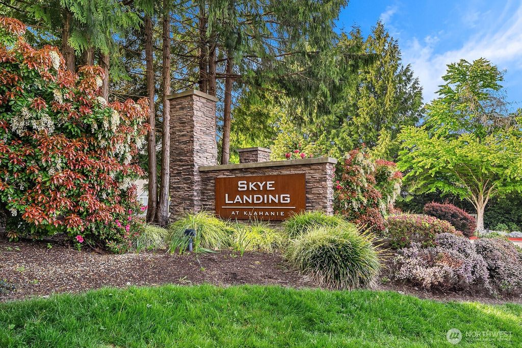 Photo of 4175 248th Court SE, Sammamish, WA 98029 (MLS # 2369316)