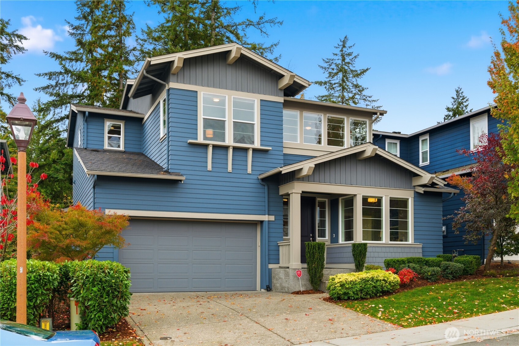 2413 NE Sunnymede Street