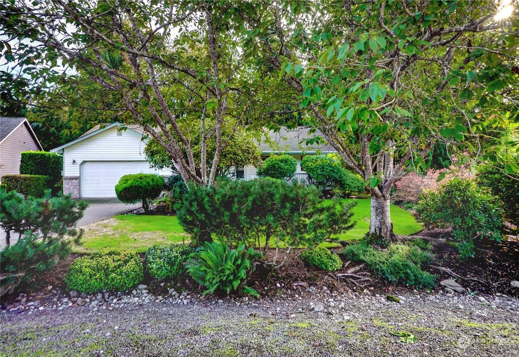 Photo of 11911 205th Drive SE, Snohomish, WA 98290 (MLS # 2173502)