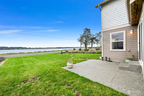 A home in Oak Harbor