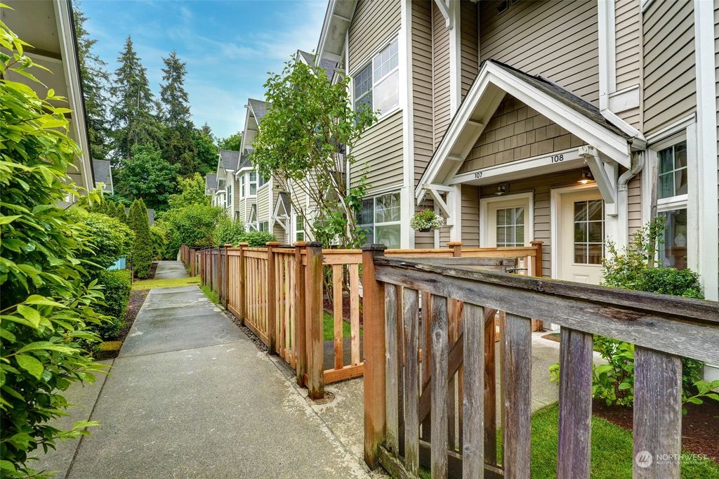 Photo of 16418 NE 91st Street #108, Redmond, WA 98052 (MLS # 2244107)
