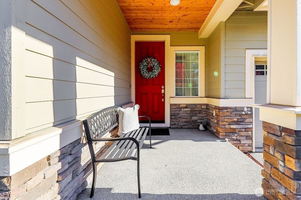 Photo of 1244 Little Si Avenue SE, North Bend, WA 98045 (MLS # 2445584)