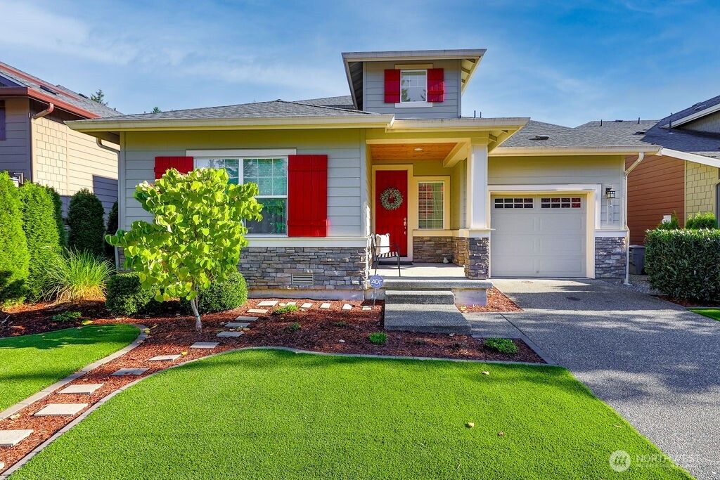 Photo of 1244 Little Si Avenue SE, North Bend, WA 98045 (MLS # 2445584)