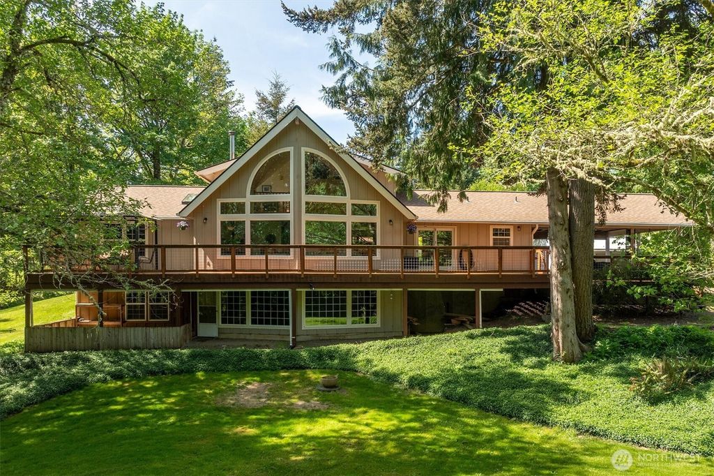 Photo of 672 Walker Road, Kelso, WA 98626 (MLS # 2517085)