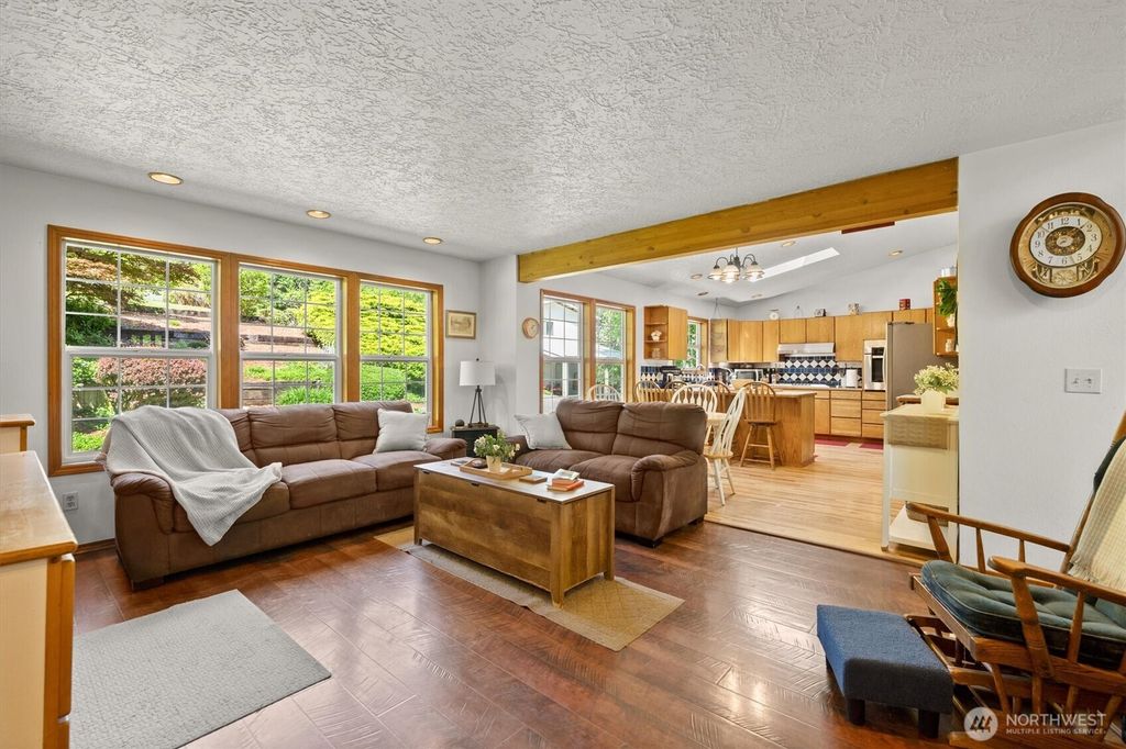 Photo of 672 Walker Road, Kelso, WA 98626 (MLS # 2517085)