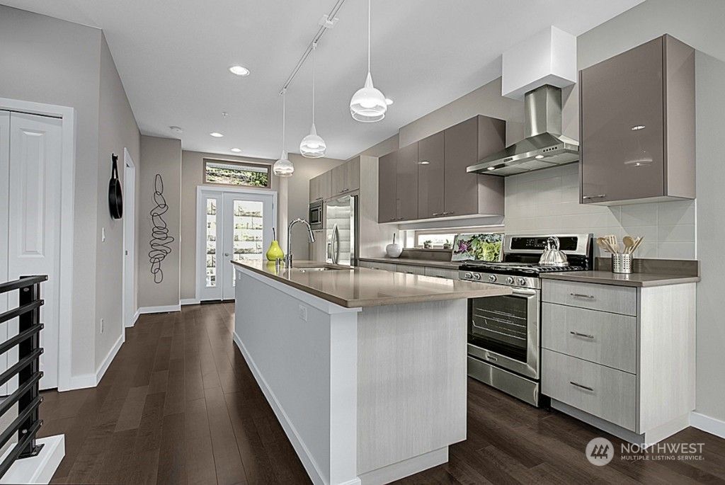 Photo of 4278 213th Place SE, Issaquah, WA 98029 (MLS # 2267472)