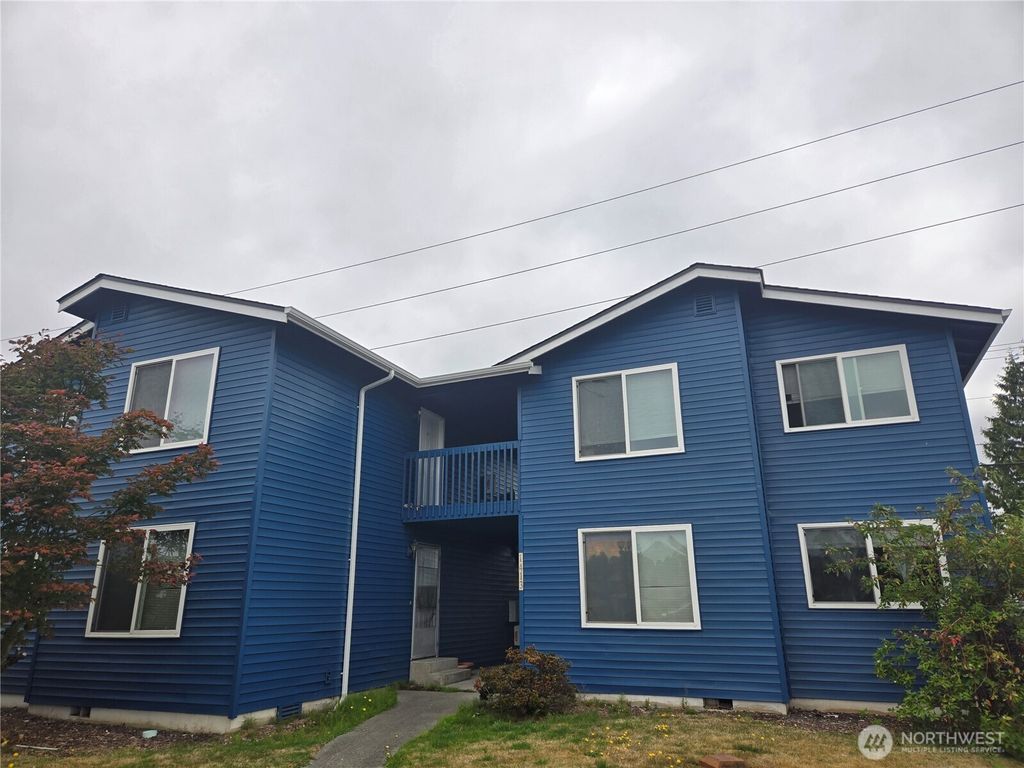 Photo of 1413 E Marine View Drive, Everett, WA 98201 (MLS # 2437034)