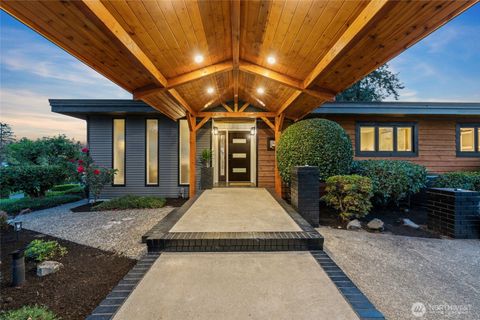 Photo of 2804 179th Ave E Ave, Lake Tapps, WA 98391 (MLS # 2434860)