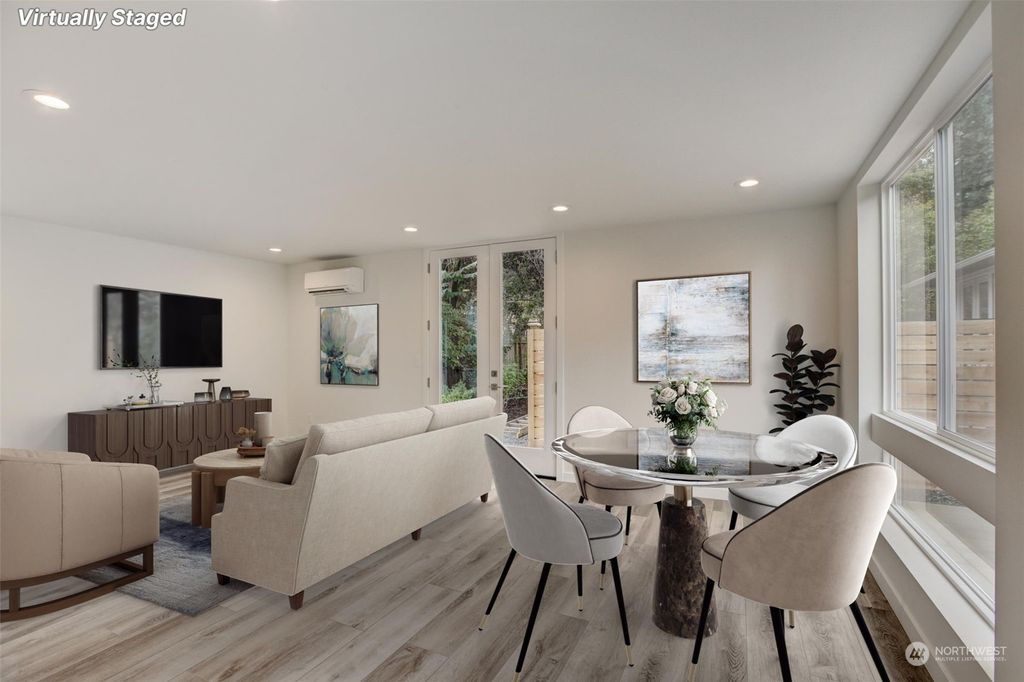 Photo of 10418 Roosevelt Way NE #B, Seattle, WA 98125 (MLS # 2148702)