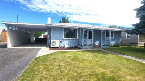 Photo of 268 Park Pl PL SE, Ephrata, WA 98823 (MLS # 2541392)