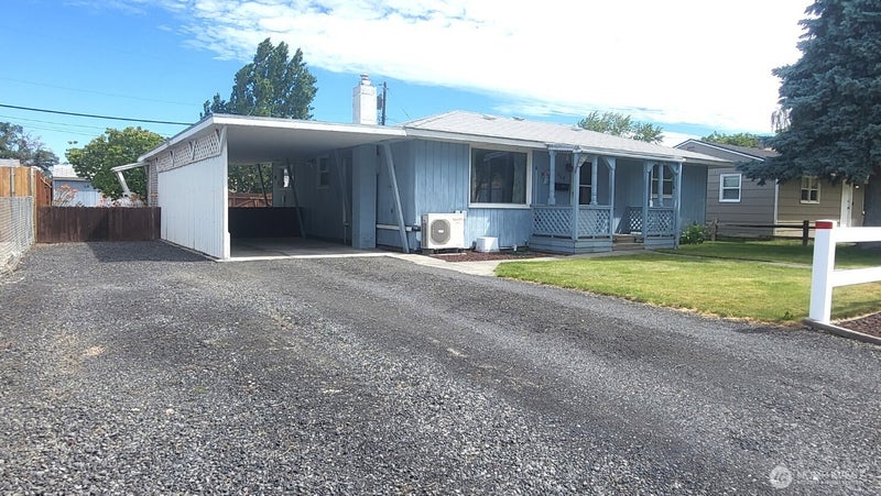 268 Park Pl SE