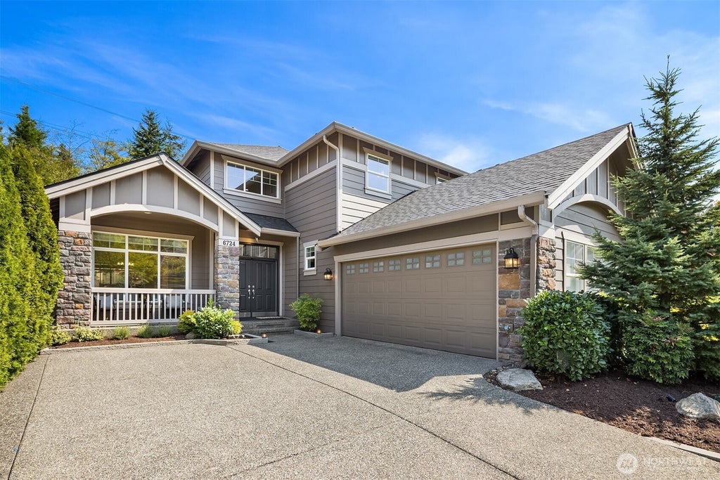 Photo of 6724 Crest View Avenue SE, Snoqualmie, WA 98065 (MLS # 2583668)