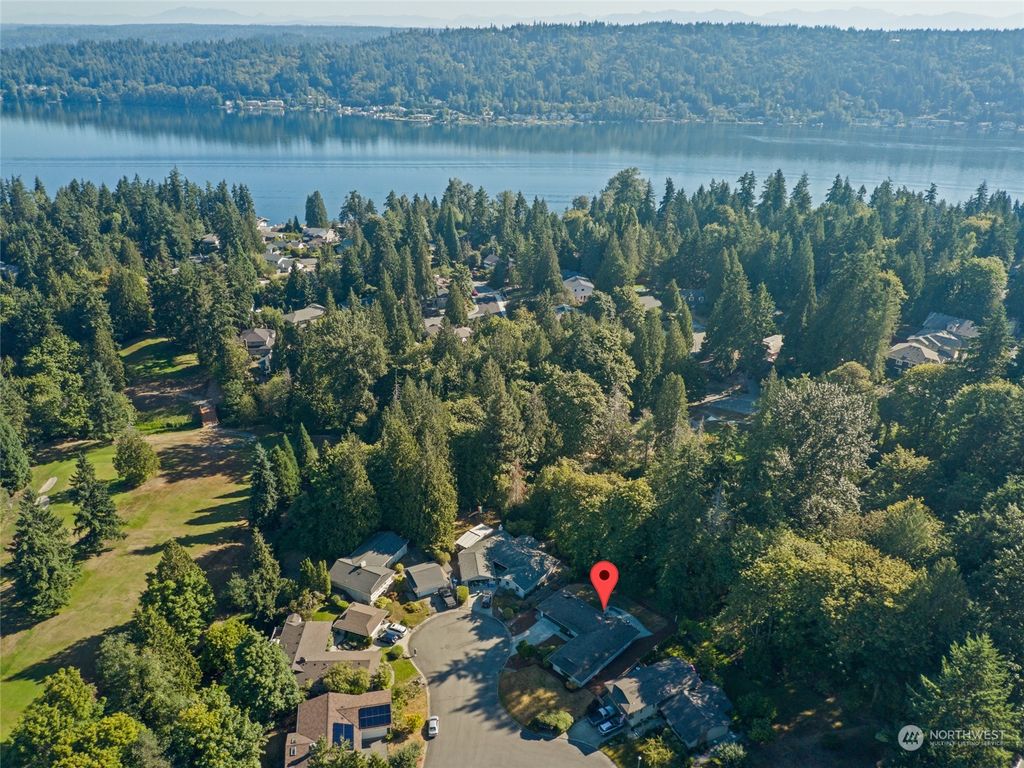 Photo of 18315 NE 25th Street, Redmond, WA 98052 (MLS # 2152082)