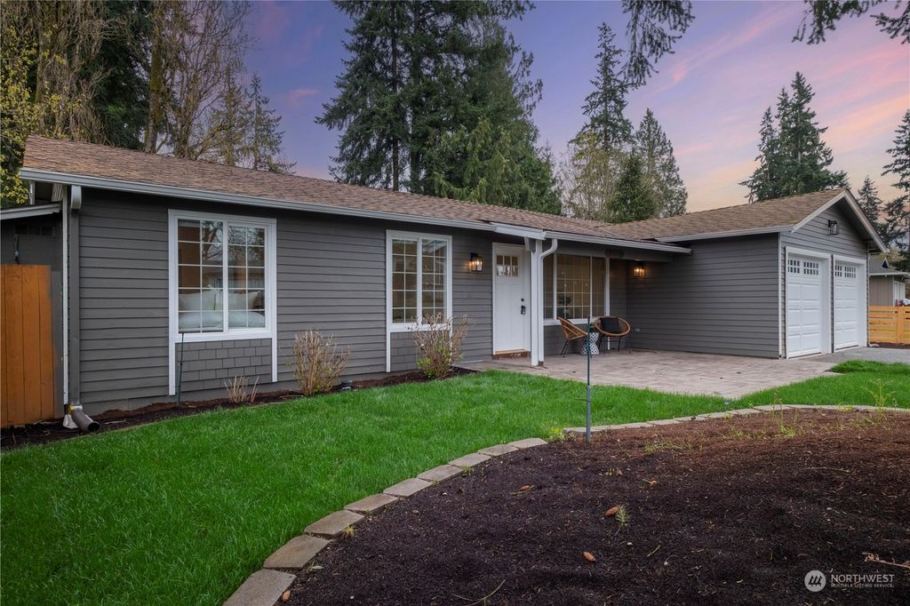 Photo of 21213 3rd Avenue W, Bothell, WA 98021 (MLS # 2219402)