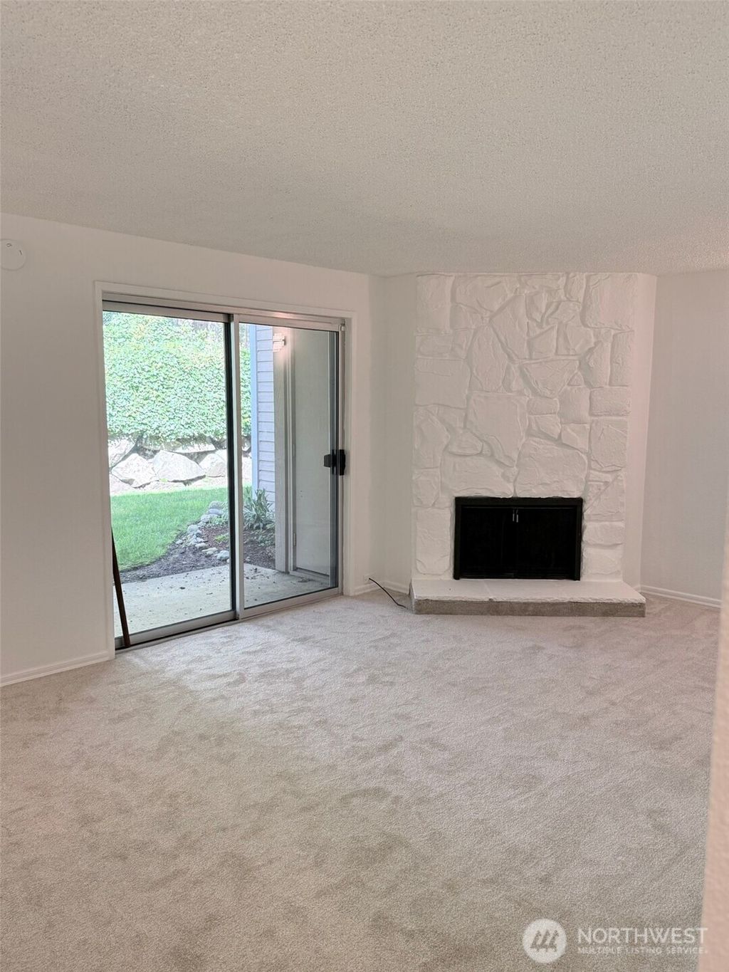 Photo of 17527 149th Avenue SE #B2, Renton, WA 98058 (MLS # 2513867)
