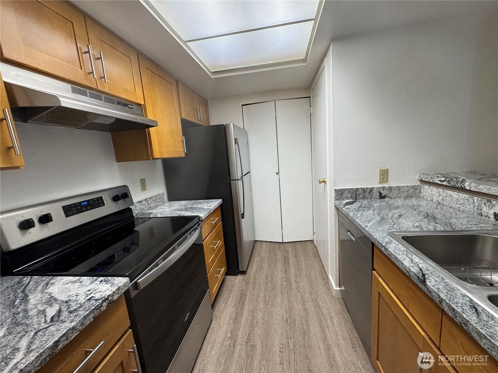 Photo of 611 SW 5th Court #A202, Renton, WA 98057 (MLS # 2441704)