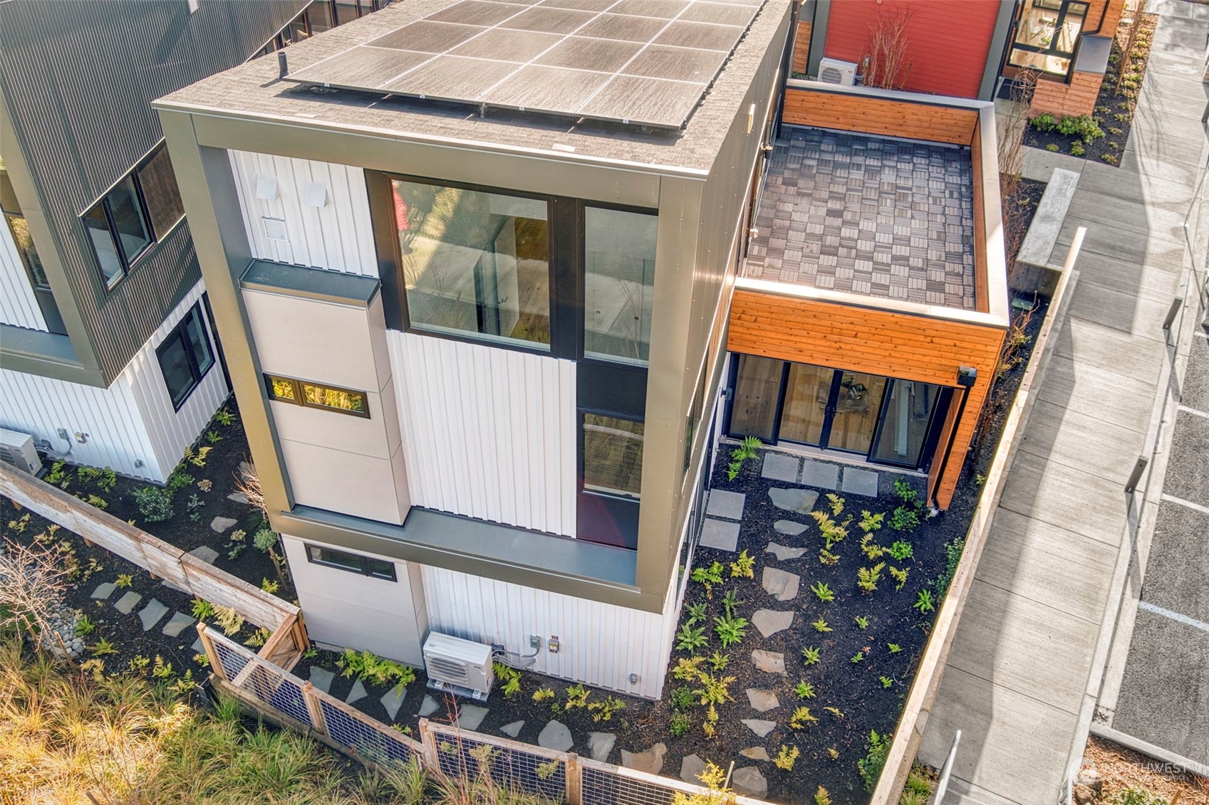 230 Canopy Path NW