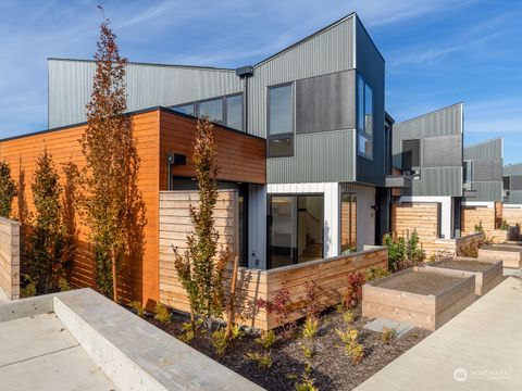 230 Canopy Path NW Bainbridge Island WA 98110