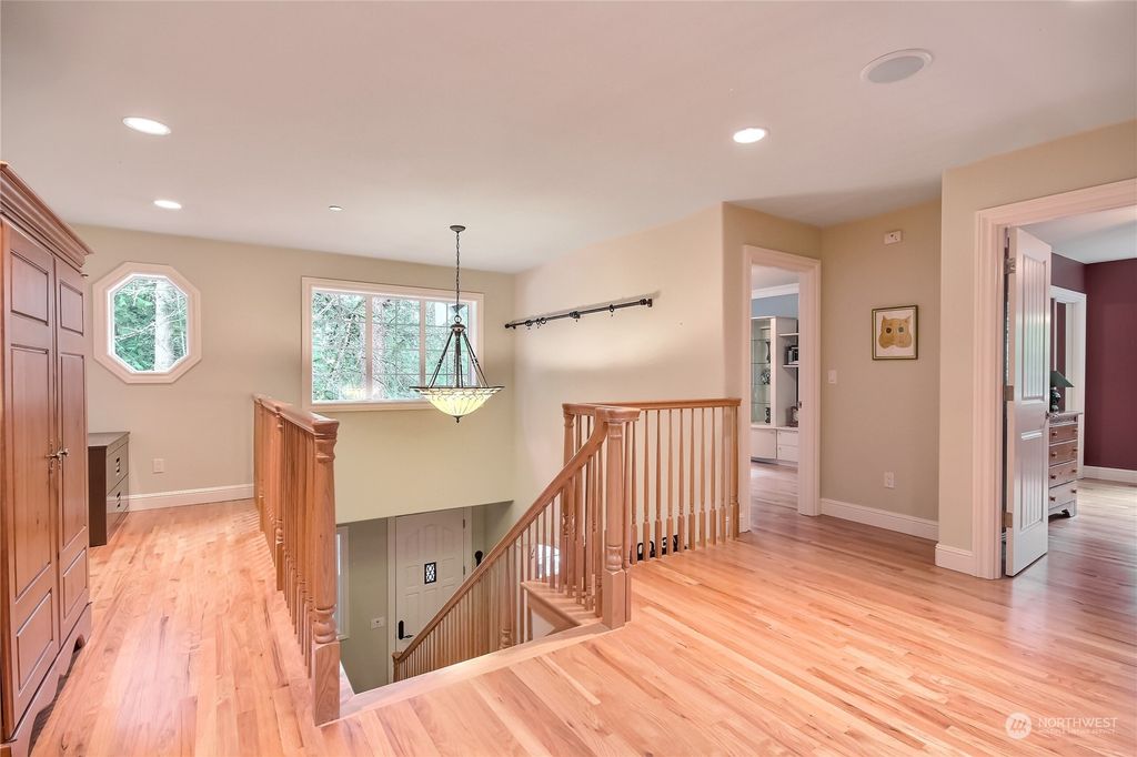 Photo of 7430 7432 NE 129th Street, Kirkland, WA 98034 (MLS # 2045016)