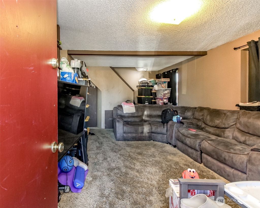 Photo of 424 S 58th Street St, Tacoma, WA 98408 (MLS # 2442279)