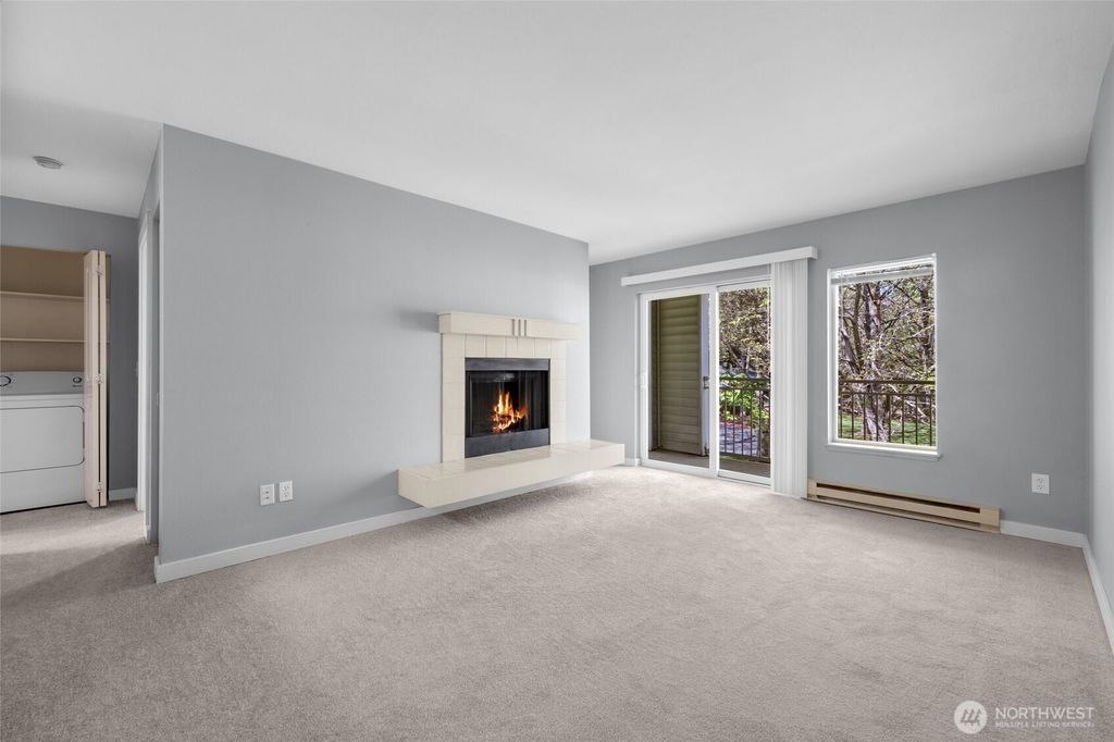 listing image 9367416187244855564
