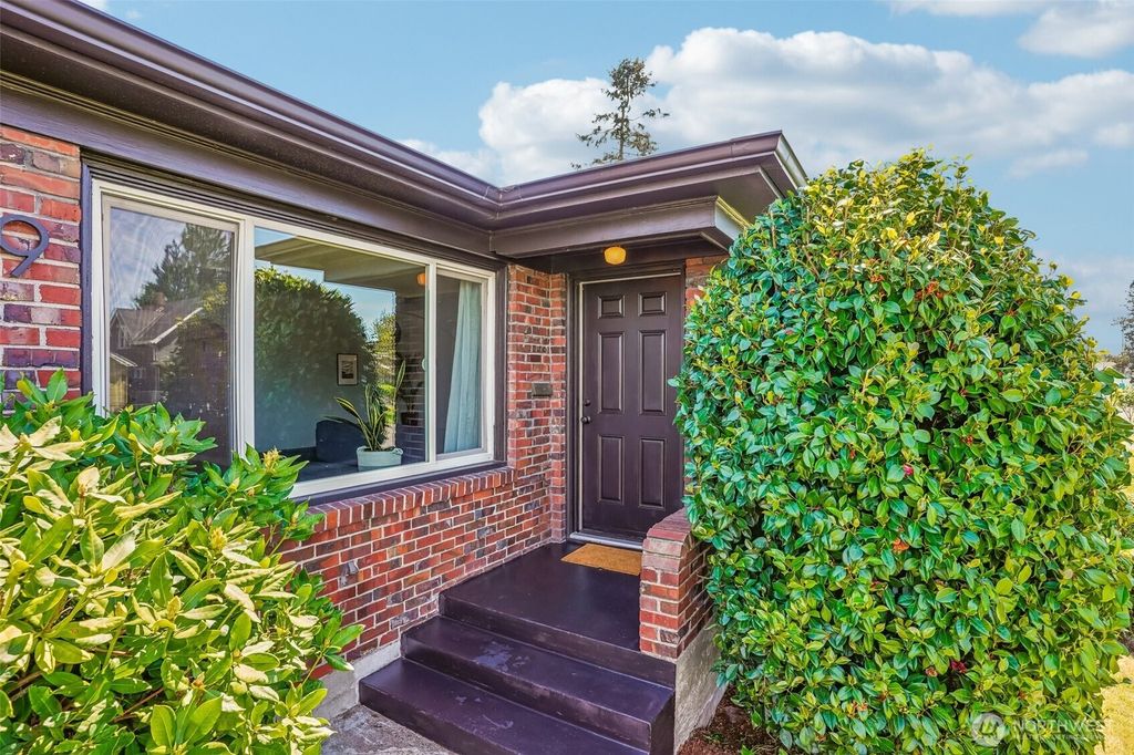 Photo of 2319 S J Street, Tacoma, WA 98405 (MLS # 2505291)