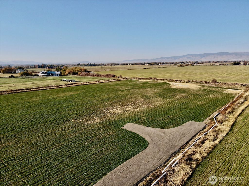 Photo of 3 xx Lyons Road, Ellensburg, WA 98926 (MLS # 2491499)