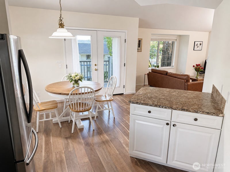 8653 Avondale Rd NE D208