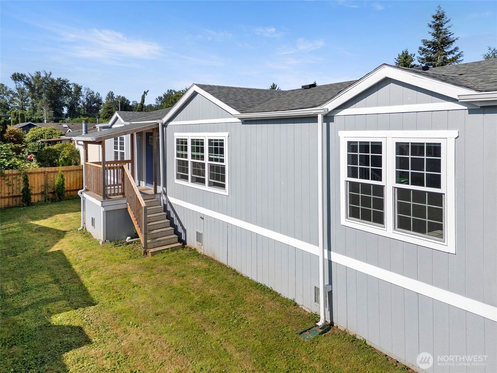 Photo of 307 8th Street #7, Sultan, WA 98294 (MLS # 2405358)