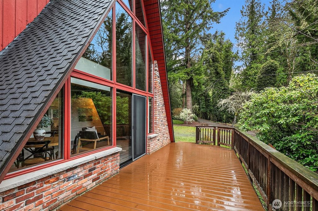 Photo of 41126 SE 81st St St, Snoqualmie, WA 98065 (MLS # 2364065)