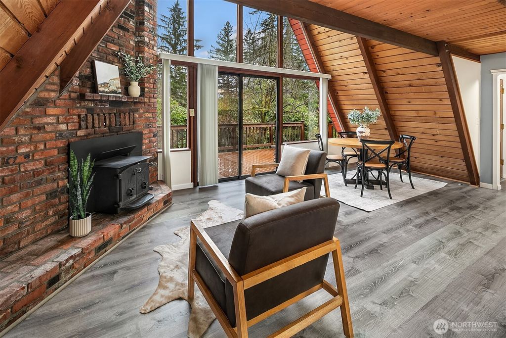 Photo of 41126 SE 81st St St, Snoqualmie, WA 98065 (MLS # 2364065)