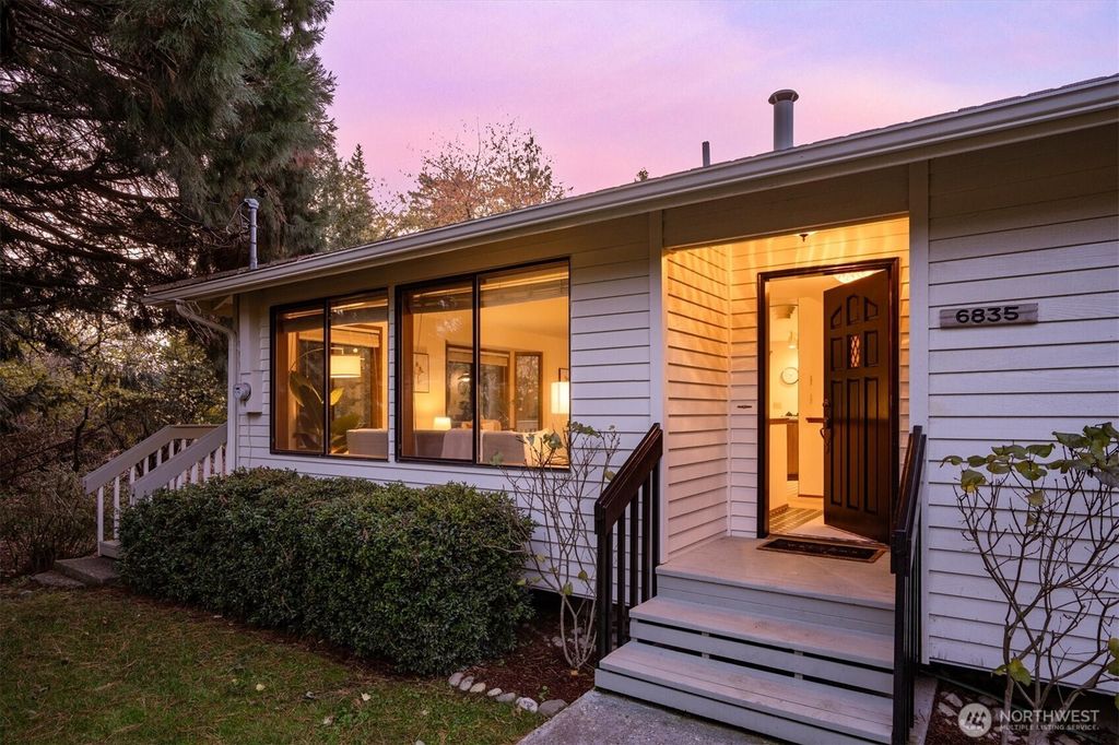 Photo of 6835 113th Place SE, Newcastle, WA 98056 (MLS # 2455179)