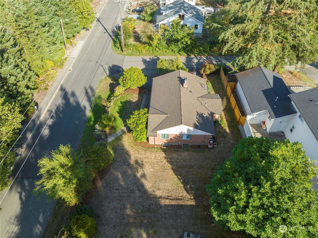 Photo of 3535 S 126th Street, Tukwila, WA 98168 (MLS # 2160890)