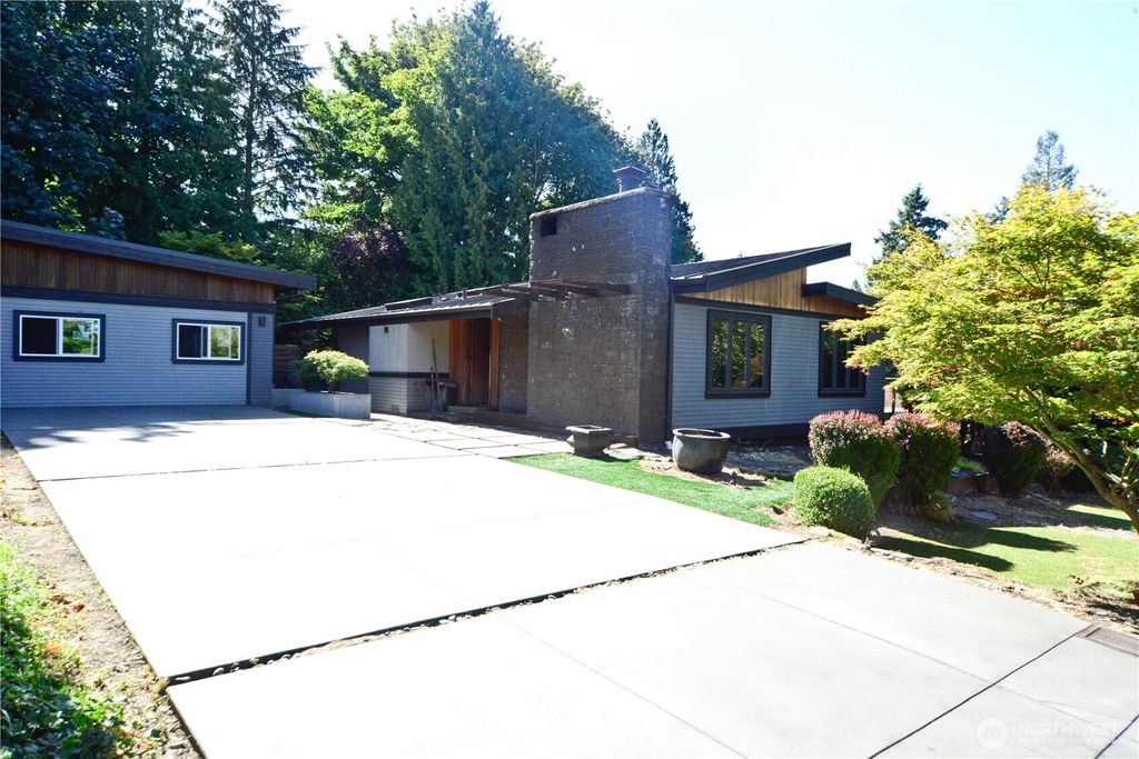 Photo of 11809 NE 74th Street #1-3, Kirkland, WA 98033 (MLS # 2436164)