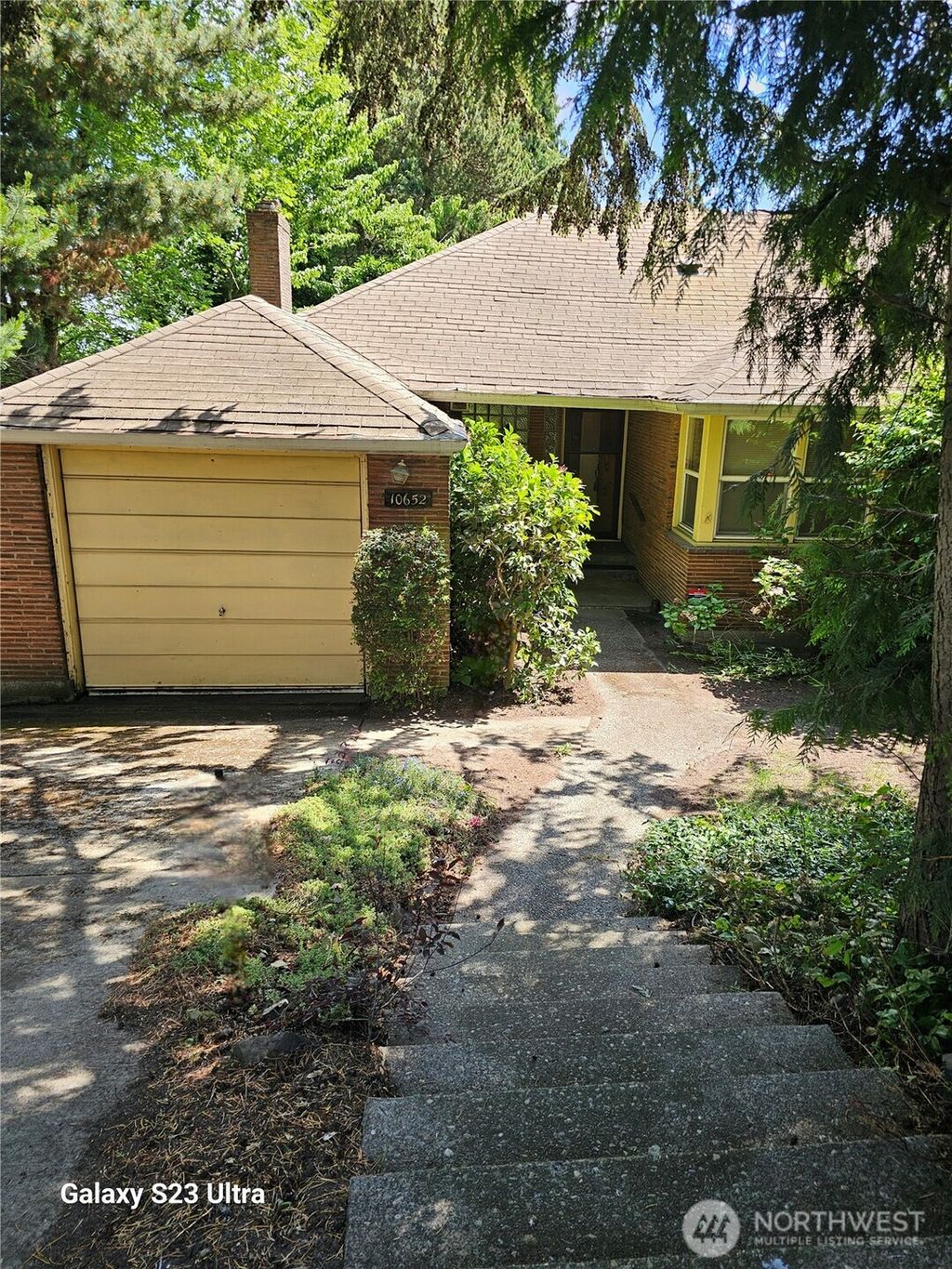Photo of 10652 Des Moines Memorial Drive S, Seattle, WA 98168 (MLS # 2377958)
