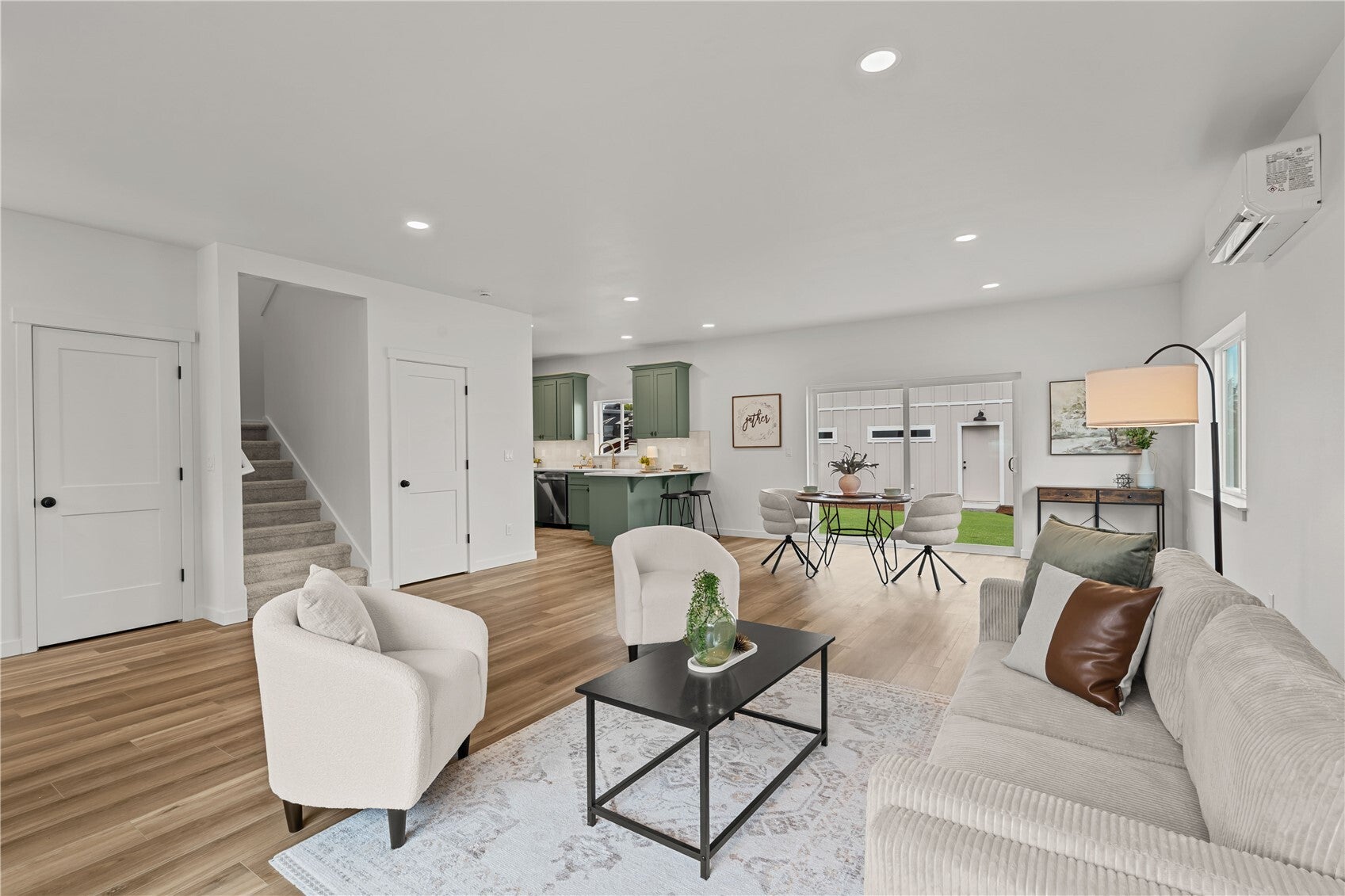 1107 E 64th Street