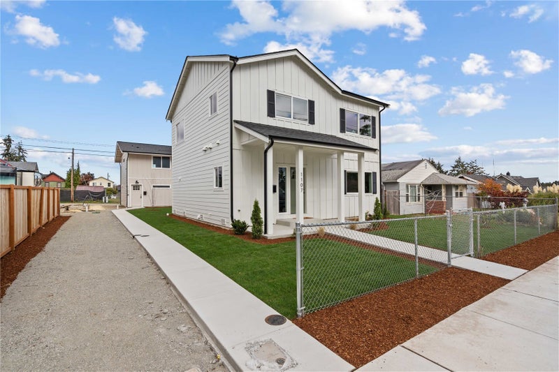 1107 E 64th Street