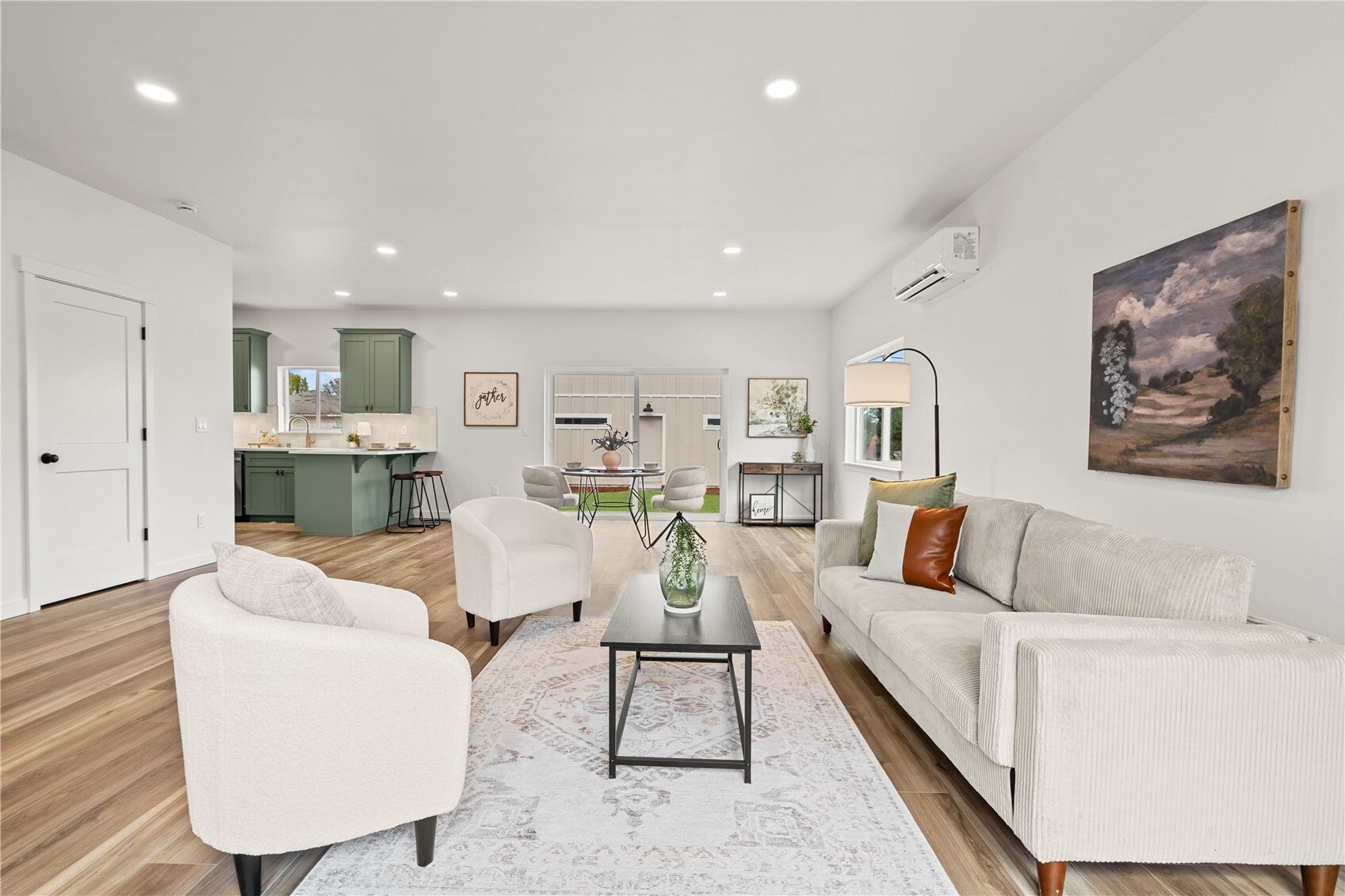 1107 E 64th Street