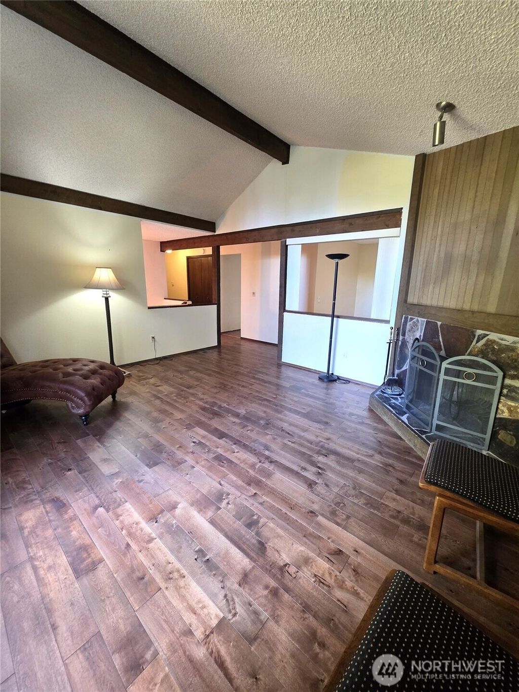 Photo of 16632 157th Court SE, Renton, WA 98058 (MLS # 2442303)