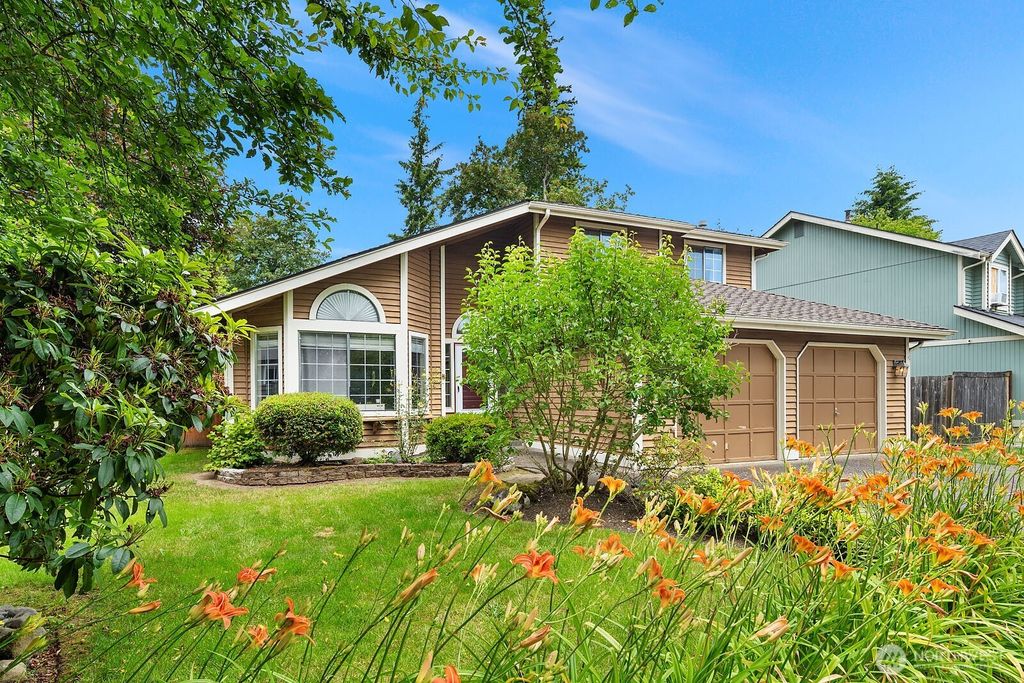 Photo of 21616 SE 268th Street, Maple Valley, WA 98038 (MLS # 2335583)