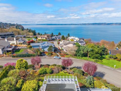 Photo of 505 S Marine Hills Way, Federal Way, WA 98003 (MLS # 2487991)