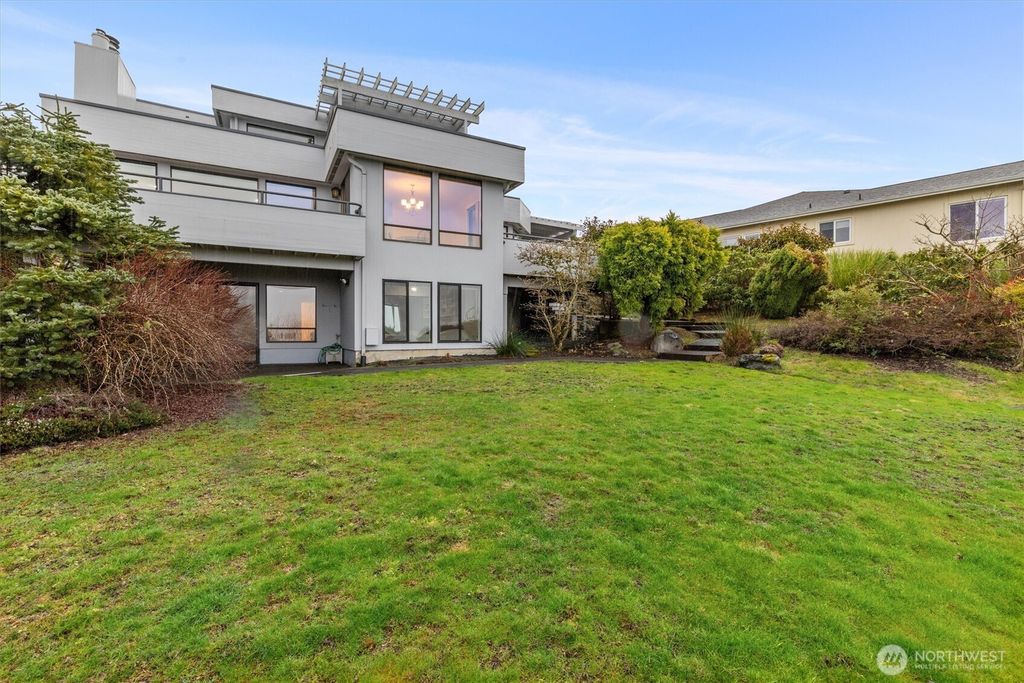 Photo of 505 S Marine Hills Way, Federal Way, WA 98003 (MLS # 2487991)