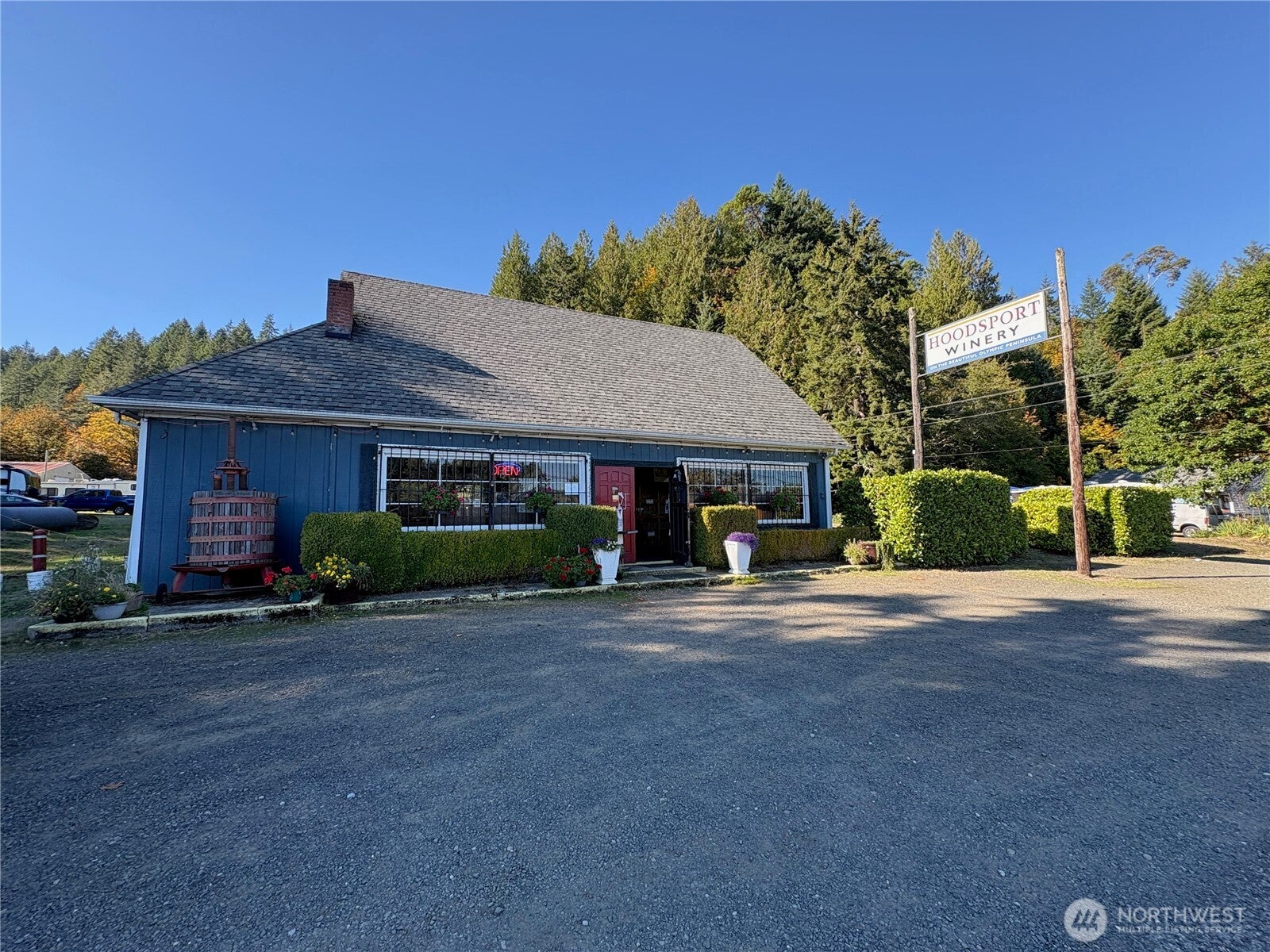 23522 N US Highway 101