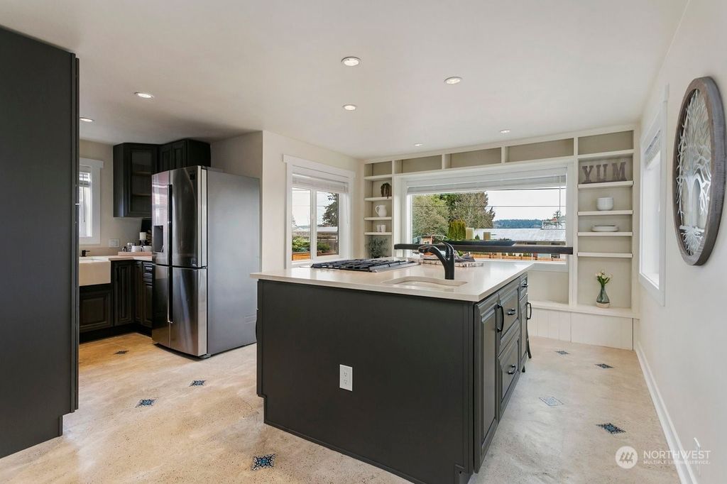 Photo of 11003 Sand Point Way NE, Seattle, WA 98125 (MLS # 2048182)