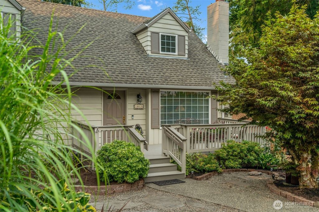 Photo of 18814 75th Avenue W, Lynnwood, WA 98036 (MLS # 2429522)